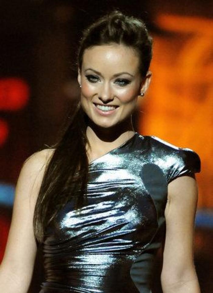 La actriz Olivia Wilde cambia de 'look' y pasa del castaño al rubio
