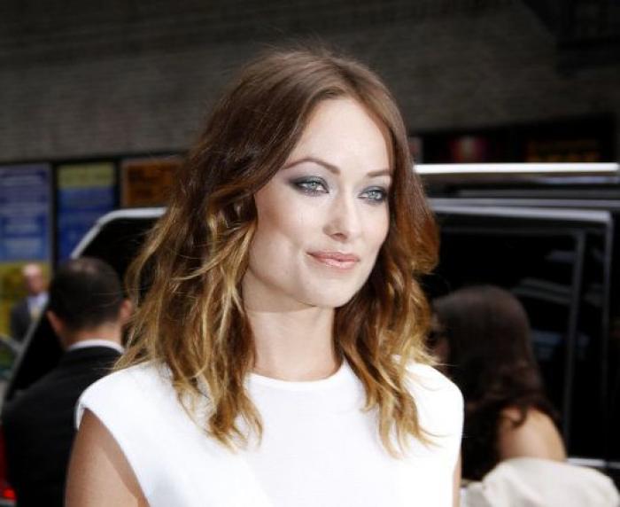 La actriz Olivia Wilde cambia de 'look' y pasa del castaño al rubio