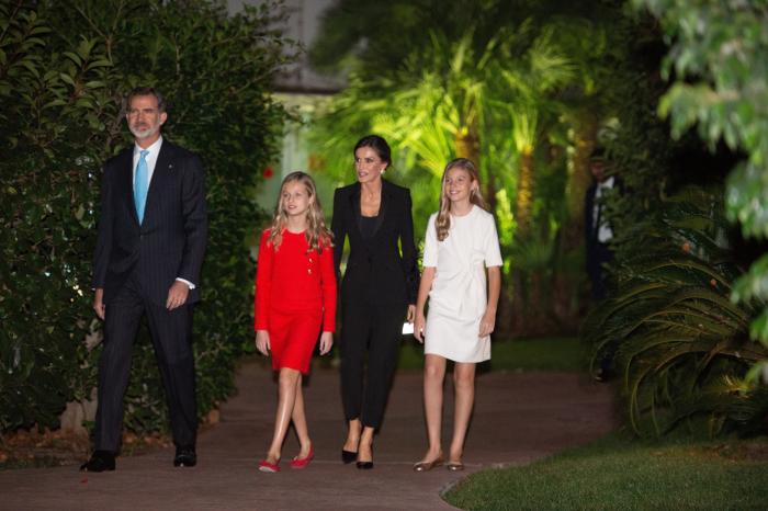 37 veces en las que la princesa Leonor y la infanta Sofía lucieron el mismo peinado