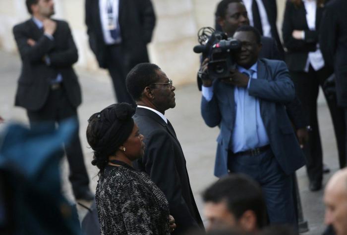 El dictador de Guinea Ecuatorial, Teodoro Obiang, único jefe de Estado en el funeral de Suárez (FOTOS)