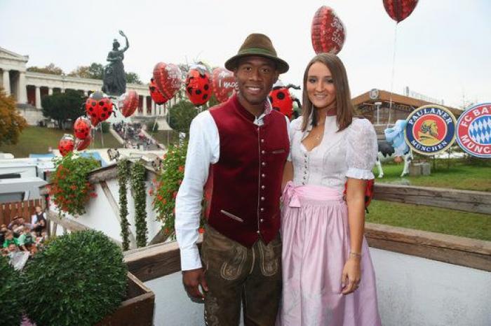 La plantilla del Bayern, dándolo todo en el Oktoberfest (FOTOS)
