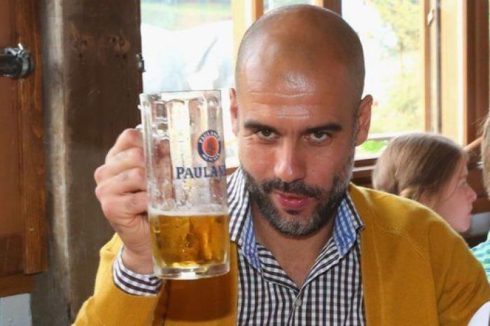 La plantilla del Bayern, dándolo todo en el Oktoberfest (FOTOS)