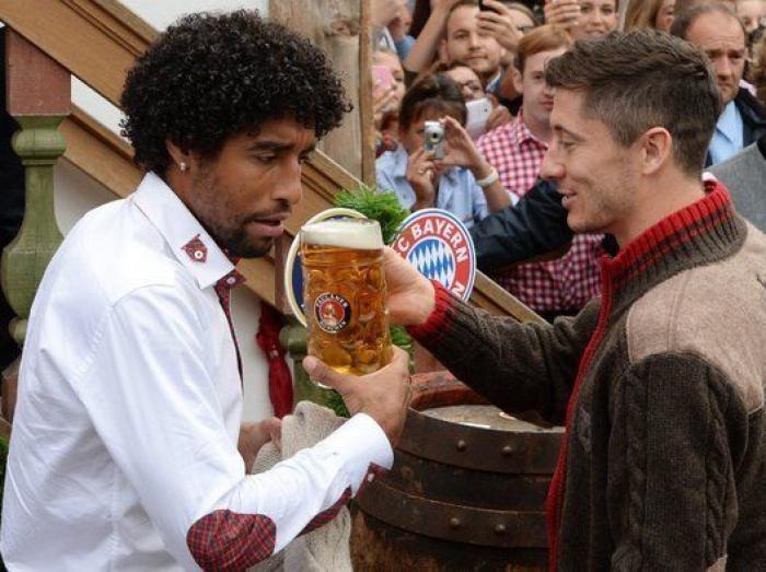La plantilla del Bayern, dándolo todo en el Oktoberfest (FOTOS)