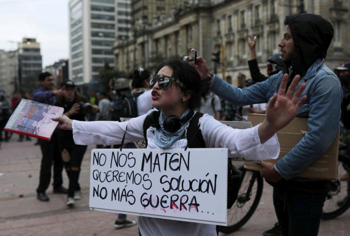 Muere Dilan, el estudiante atacado la por policía, símbolo de las protestas de Colombia