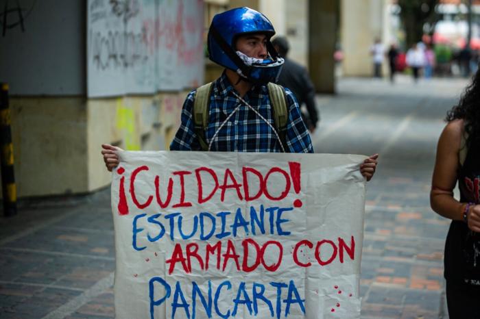 Muere Dilan, el estudiante atacado la por policía, símbolo de las protestas de Colombia