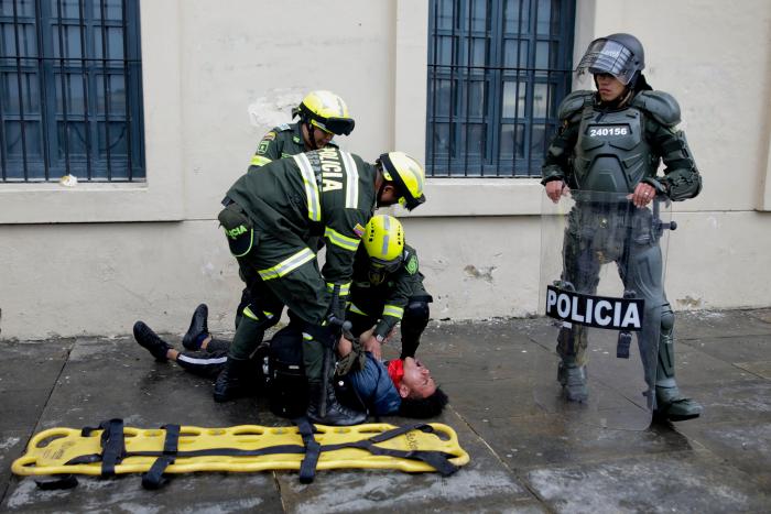 Muere Dilan, el estudiante atacado la por policía, símbolo de las protestas de Colombia