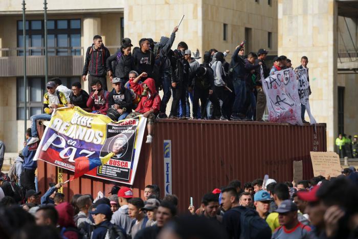 Muere Dilan, el estudiante atacado la por policía, símbolo de las protestas de Colombia