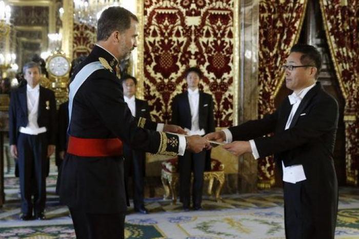 Los nuevos embajadores de Japón, Bélgica, India y Estonia se presentan ante Felipe VI (FOTOS)