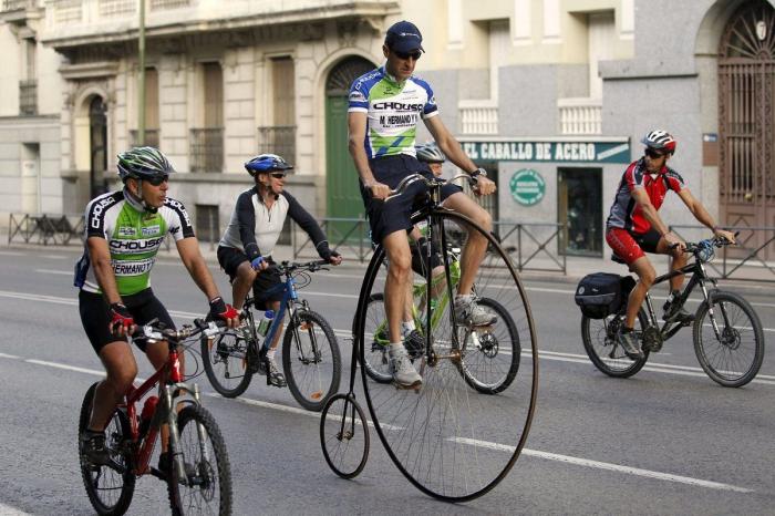 Pedalear para poner freno al coronavirus y al cambio climático