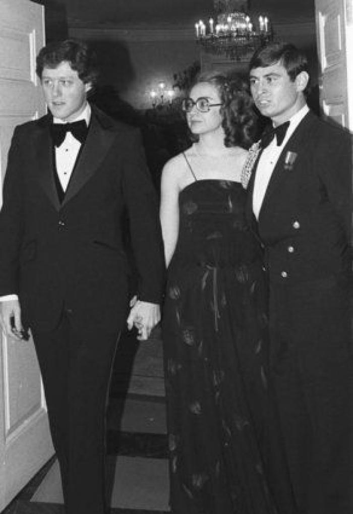 Bill Clinton estuvo en la 'isla de las orgías' de Epstein con dos mujeres, según una testigo