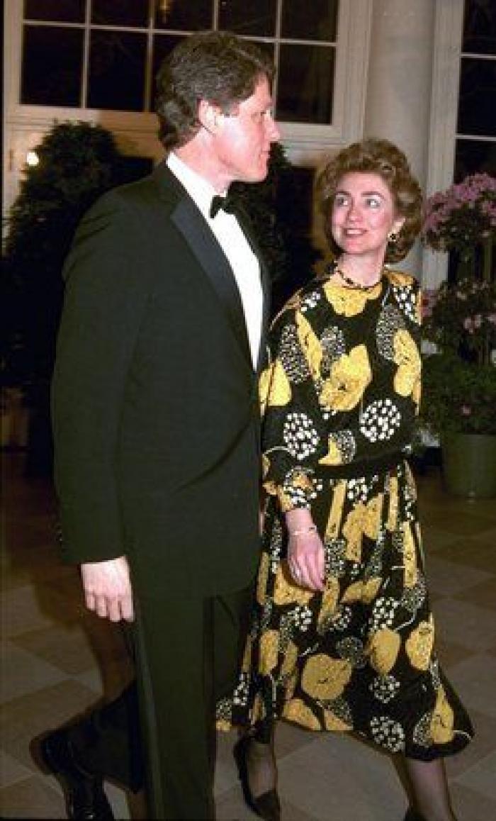 Bill Clinton estuvo en la 'isla de las orgías' de Epstein con dos mujeres, según una testigo