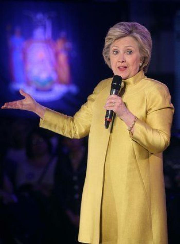 Bill Clinton estuvo en la 'isla de las orgías' de Epstein con dos mujeres, según una testigo