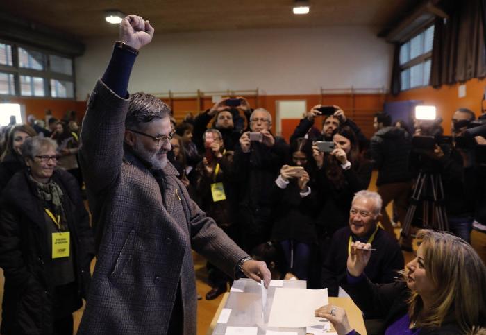 Puigdemont: "La república catalana ha ganado a la monarquía del 155"