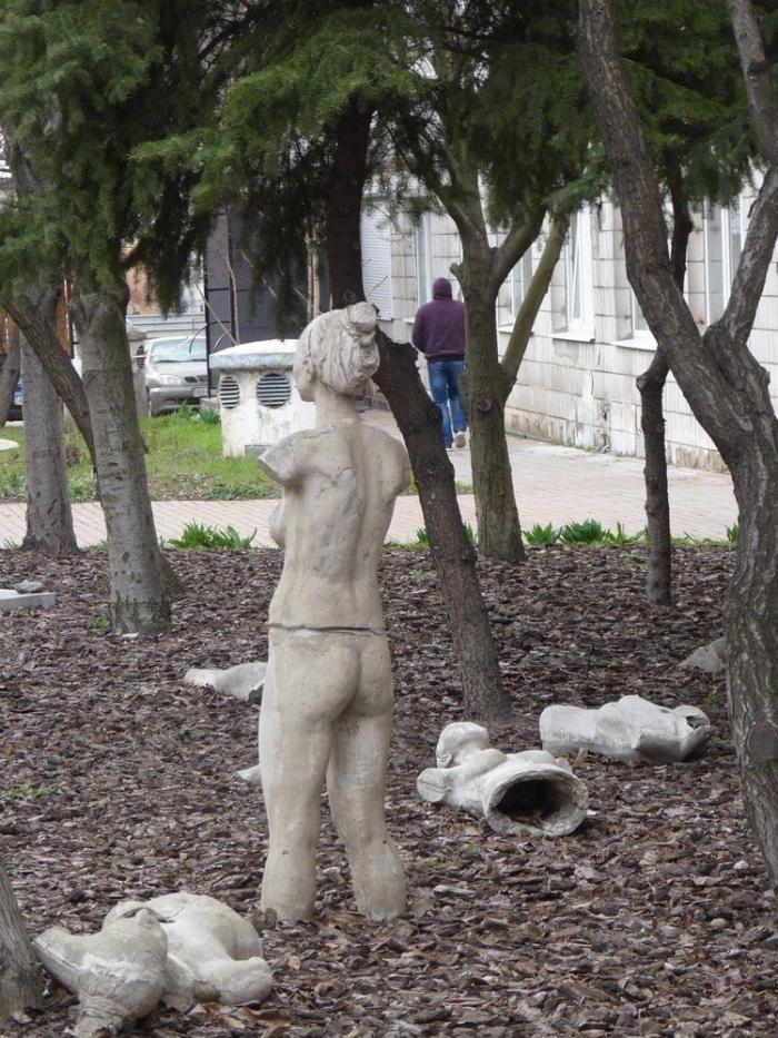 Sacar al Donbás de su 'izolyatsia'