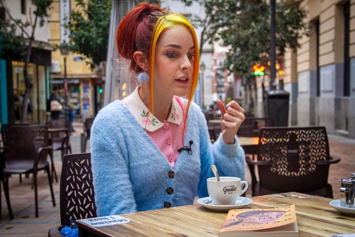 Soy prostituta y no puedo dejarlo porque ninguna empresa me quiere contratar