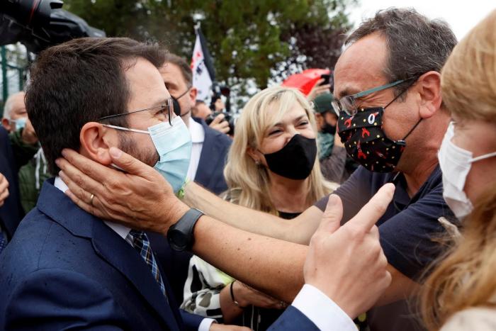 Sánchez y Aragonès acuerdan reactivar la Mesa de Diálogo en septiembre