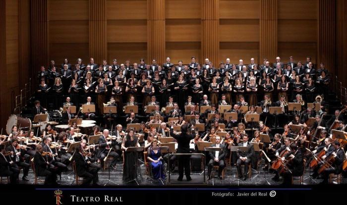 'El animal de Hungría' y 'Ahora que nos dejan hablar, la juventud y los clásicos