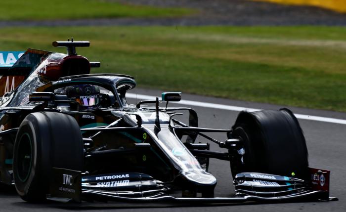 Una de las imágenes del año en la Fórmula 1, el choque entre Verstappen y Hamilton