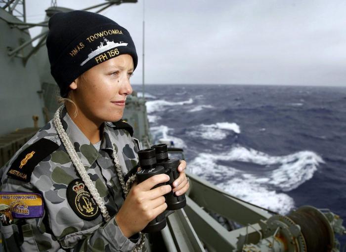 Avión de Malasia: familiares retienen a personal de la compañía en un hotel