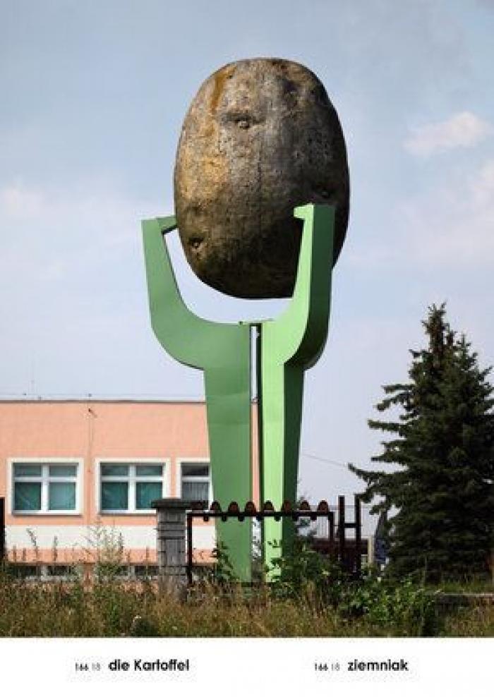 'A-Z. Diccionario Ilustrado': Andrzej Tobis fotografía palabras por toda Polonia