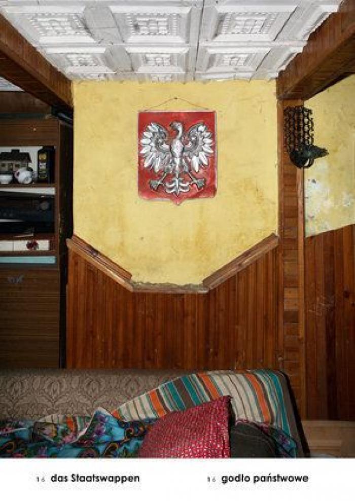 'A-Z. Diccionario Ilustrado': Andrzej Tobis fotografía palabras por toda Polonia