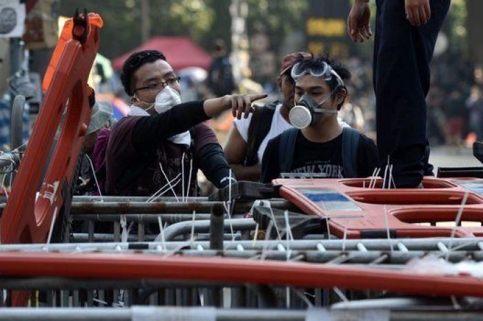 Desalojo de las protestas en Hong Kong: la policía desmonta el campamento de los manifestantes (FOTOS)