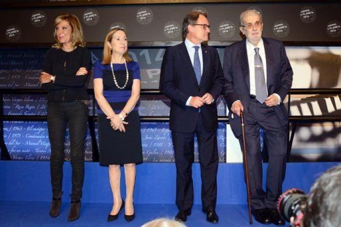 Premio Planeta 2014: el mexicano Jorge Zepeda, ganador; Pilar Eyre, finalista