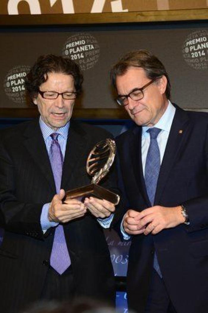 Premio Planeta 2014: el mexicano Jorge Zepeda, ganador; Pilar Eyre, finalista