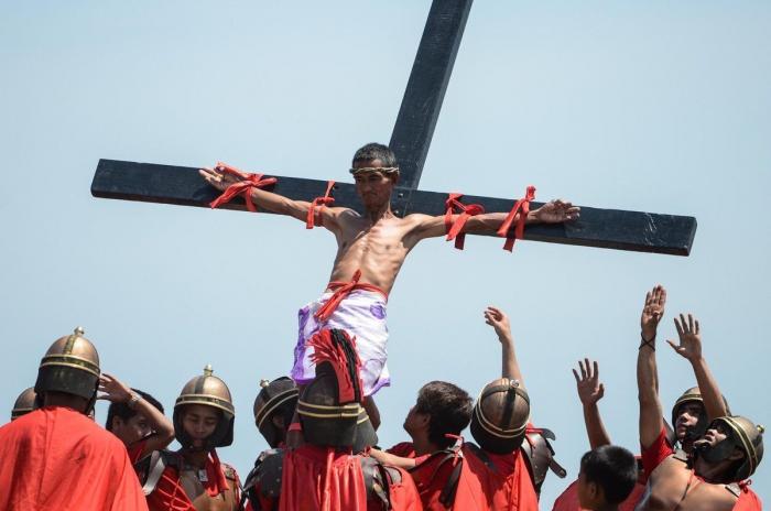 Fotos Semana Santa 2014: el fervor extremo en Filipinas llega a la crucifixión