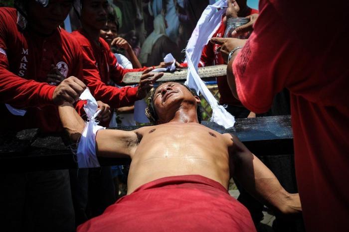 Fotos Semana Santa 2014: el fervor extremo en Filipinas llega a la crucifixión