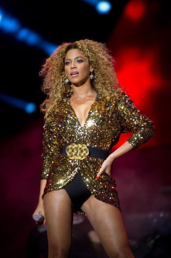 Beyoncé anuncia que va a ser madre de gemelos