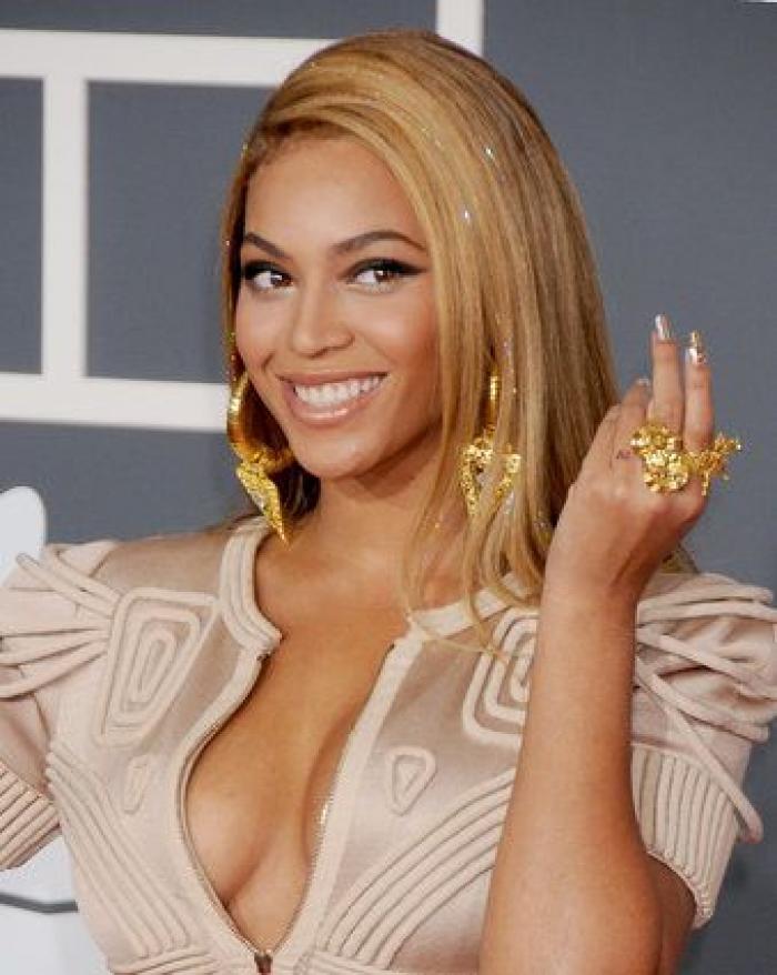 Beyoncé anuncia que va a ser madre de gemelos