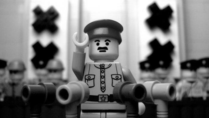 El 'Guernica' de Picasso hecho con Lego (FOTOS)