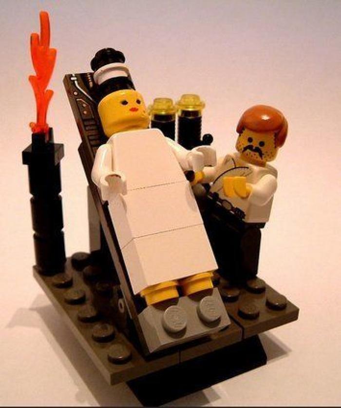 El 'Guernica' de Picasso hecho con Lego (FOTOS)