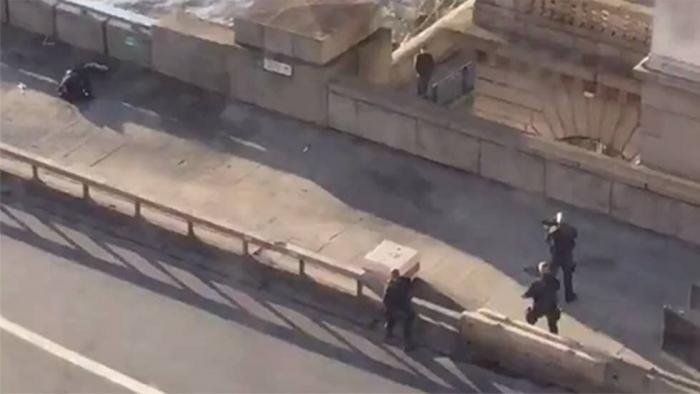 Al menos dos muertos y varios heridos en un ataque terrorista en el Puente de Londres