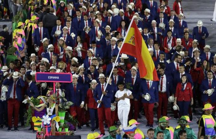 Nadal guía a España en Maracaná