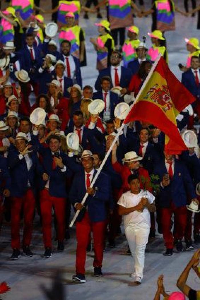 Nadal guía a España en Maracaná