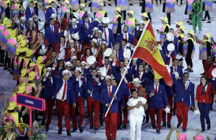 Nadal guía a España en Maracaná