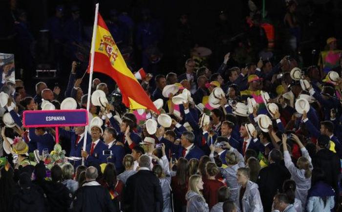Nadal guía a España en Maracaná