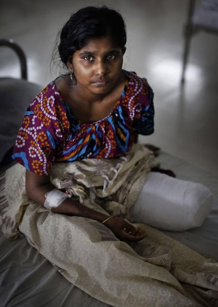La industria textil de Bangladesh sigue igual un año después del derrumbe con más de 1.100 muertos