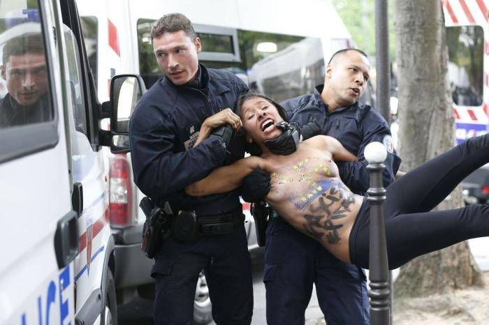 Marine Le Pen dice que las activistas de Femen son "una secta de histéricas de izquierdas"