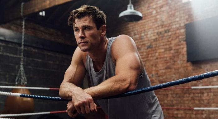 Chris Hemsworth deja en 'shock' a internet con esta foto de su brazo