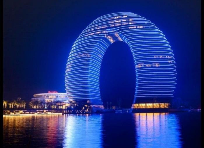 Detenido por dormir sin pagar en 13 hoteles de lujo de Madrid