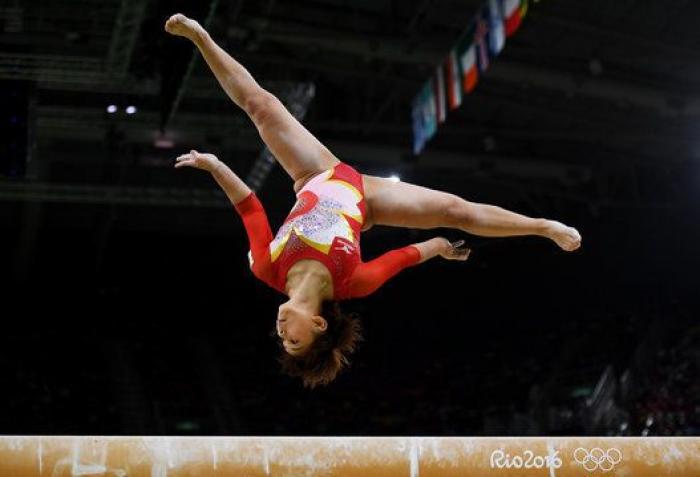 Un conocido 'youtuber' español indigna con sus comentarios sobre esta gimnasta italiana