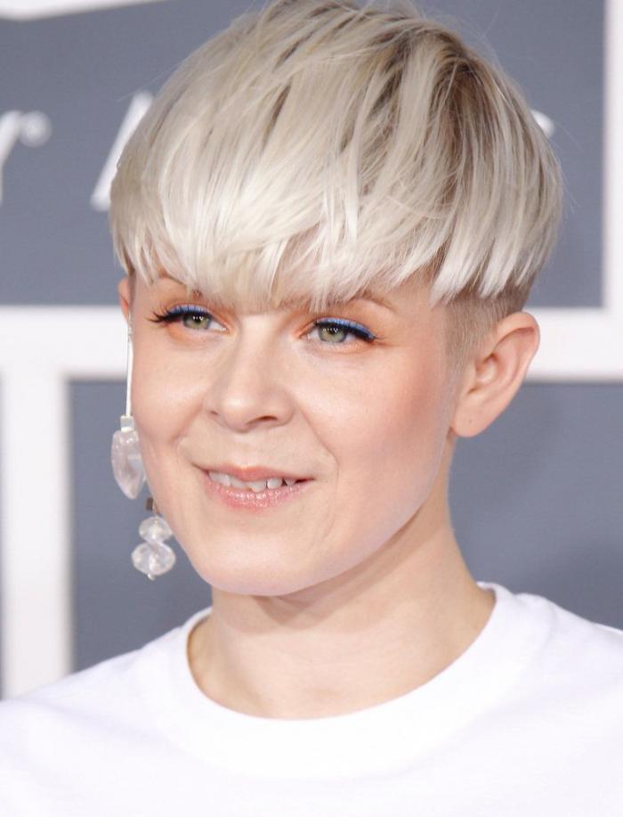 ¿Es racista el último vídeo de Avril Lavigne? En Japón muchos creen que sí (VÍDEO)