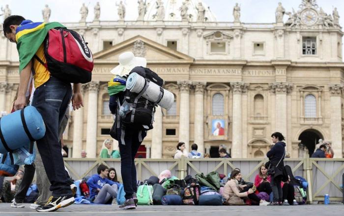 Los reyes y tres ministros: la representación española en la doble canonización