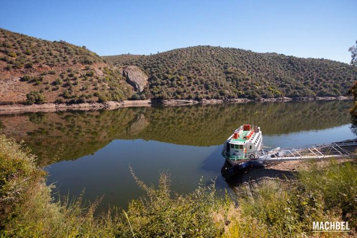 El Extremadura UD de fútbol triunfa con su respuesta a este tuit de 'LaLiga': mucha sutileza
