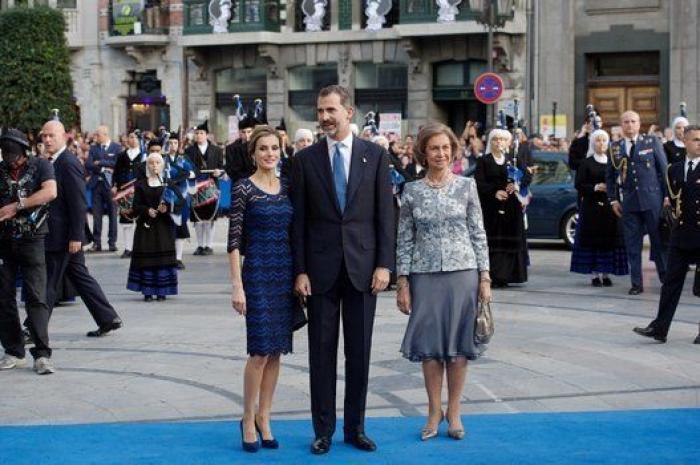 Premios Príncipe de Asturias 2014: Paloma Rocasolano se viste como Letizia en 2012