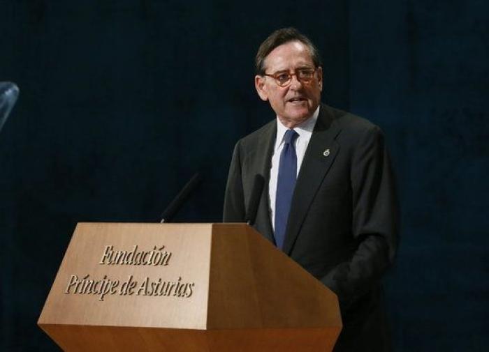 Premios Príncipe de Asturias 2014: Paloma Rocasolano se viste como Letizia en 2012