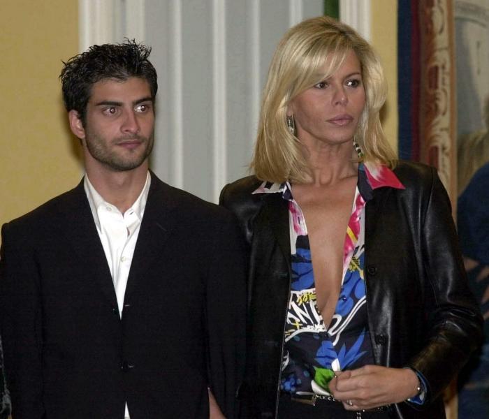 Polémica tras los comentarios de Pelayo Díaz en 'Hormigas blancas' a raíz del estilismo de Bibiana Fernández